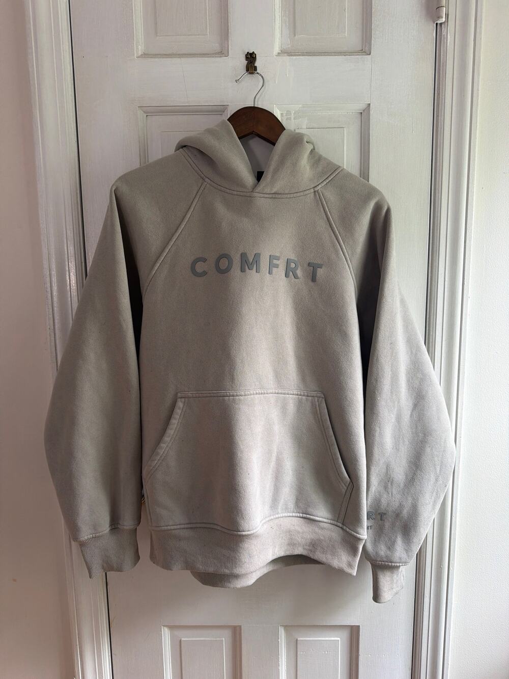 COMFRT Heavyweight Oversized Graphic Pullover Hoodie - Small